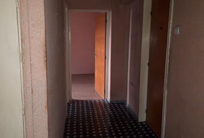 Ghencea (Garleni) sect. 6, apartament 2 camere , bloc 1983, 3/10, 94000 Euro. - 5