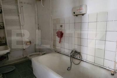 Casă cu 1 camere cu Teren 250 Mp în Budai - 1