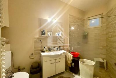 Casa cu 2 apartamente – zona Piata Catedralei - 26