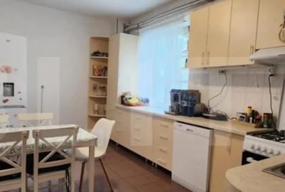 Casă cu 12 camere cu Teren 1372 Mp în Platou - 4