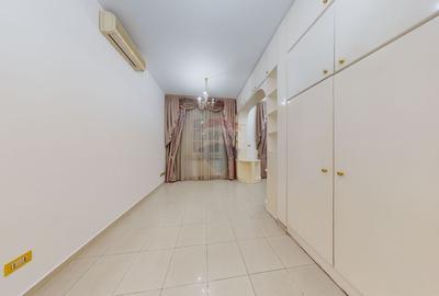 Spatiu deosebit | Destinatie mixta | Locuri parcare | 13 Septembrie - 21