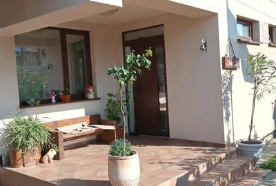 Propietar vand duplex 160m2 Parter,etaj, mansarda Propietar vand duplex 160m2 Parter,etaj, mansarda - 3