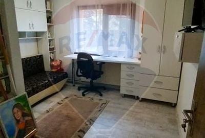 Apartament cu 4 camere decomandat, mobilat în Republicii - 9