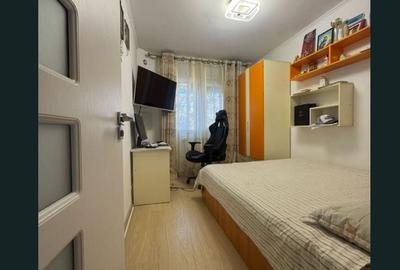 De vanzare apartament spatios cu 4 camere - 3