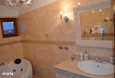 Casă cu 4 camere cu Teren 500 Mp în Central - 3