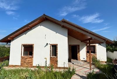 Casă de vânzare Ciurbesti - Miroslava - 1