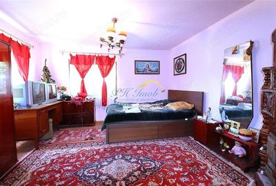 Casă cu 5 camere cu Teren 1014 Mp în Bănești - 4