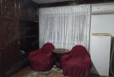 Proprietar ofer pentru inchriat un apart cu o camera, decomandat langa Facultatea de Medicina, 270 e - 3
