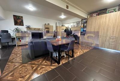 Apartament cu 3 camere decomandat, mobilat în Panduri - 2