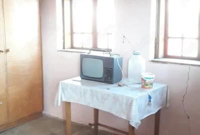 Casa si teren generos de vanzare-Olanesti(sat Tisa) - 7