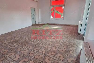 Casă cu Teren 900 Mp în Redea - 2