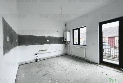 Duplex cu 4 camere cu Canalizare în Lumina - 5