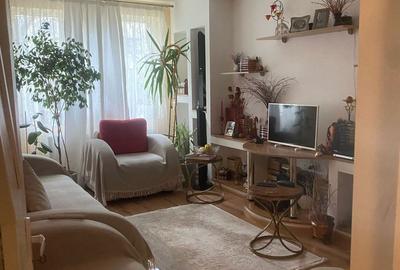 Apartament cu 3 camere decomandat în Far - 4