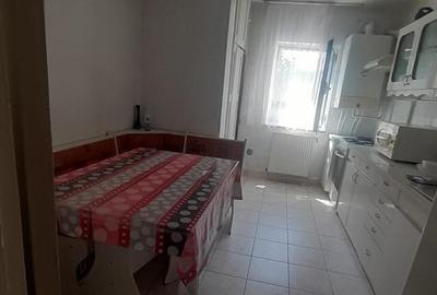 Republicii, zona Regele Mihai I, 4camere, etaj 3