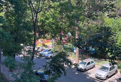 Apartament cu 3 camere semidecomandat în Titan - 14
