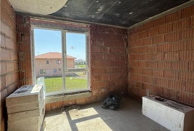 Casă cu 5 camere cu Teren 450 Mp în Ciarda Roșie - 3