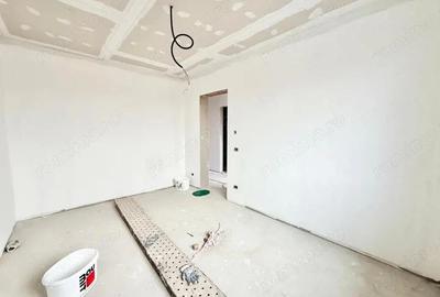 Casă cu 3 camere cu Teren 300 Mp în Moșnița Veche - 1