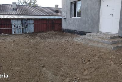 Casă cu 9 camere cu Teren 500 Mp în Central - 8