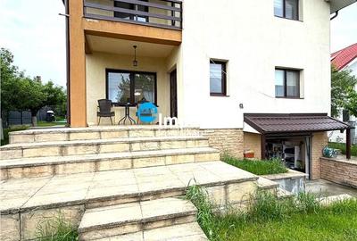 Casă cu 5 camere cu Teren 560 Mp în Miroslava - 3