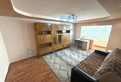 Apartament cu 3 camere decomandat în Craiovița Nouă - 2