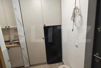 Garsonieră decomandată în Decebal