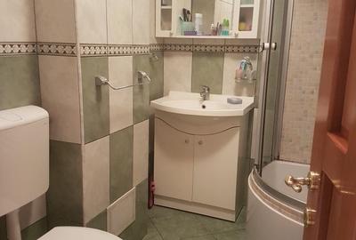 Apartament doua camere semidecomandat, etaj trei renovat bucatarie mare, mobilat - 10