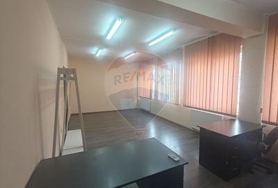 Spatiu de birouri cu suprafata de 30 mp de inchiriat - 2