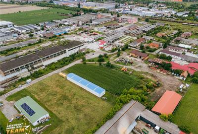 Spațiu comercial, de 500 mp, în Central - 7