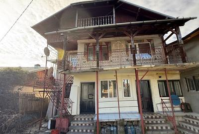 Casă cu 4 camere în Bănești