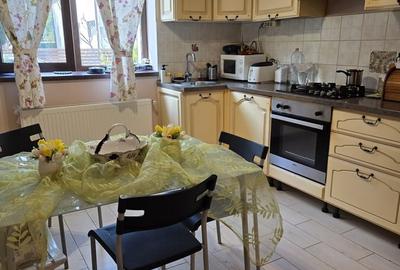 Casă cu 5 camere cu Teren 550 Mp în Central - 11