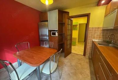 Apartament cu 3 camere decomandat în Decebal - 4