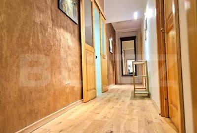 Apartament cu 4 camere decomandat, mobilat în Central