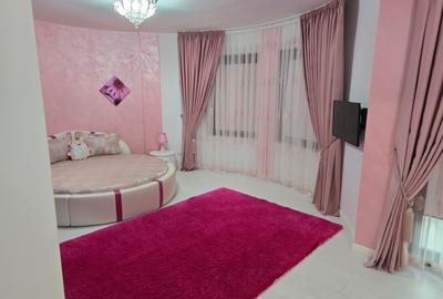 Casă individuală cu 6 camere cu Teren 600 Mp în Km 5 - 13