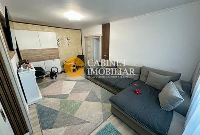 4 CAMERE RENOVAT - ETAJ 3 - BLOC DIN 1990 - ROND ZIMBRU - 2