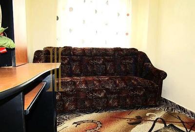 Apartament cu 4 camere decomandat în Central - 1