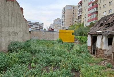 Teren de 353 mp, în Republicii - 5