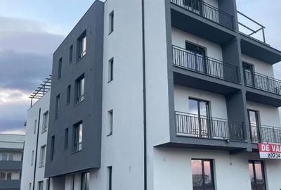 Apartament cu 3 camere decomandat în Girocului - 1