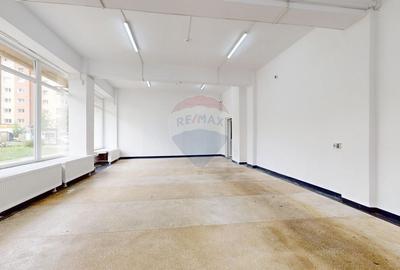 Spațiu comercial, de 132 mp, în Semicentral - 4