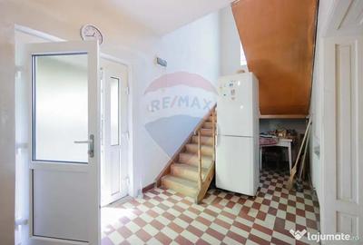 Casă cu 3 camere cu Teren 562 Mp în Central - 8
