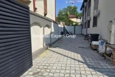 Casă cu 10 camere cu Teren 125 Mp în Splaiul Unirii - 3