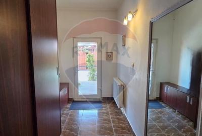 Casă cu 6 camere cu Teren 700 Mp în Central - 17