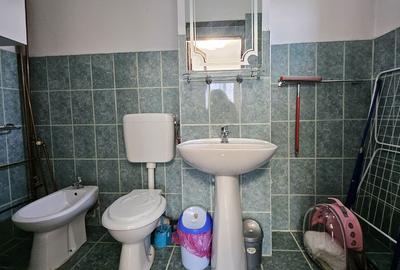 Apartament cu 3 camere decomandat în Rogerius