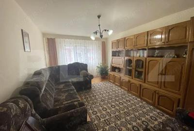Apartament de inchiriat, cu 2 camere, 49 mp, zona centrala