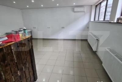 Spațiu comercial, de 31 mp, în Micul Dallas - 1