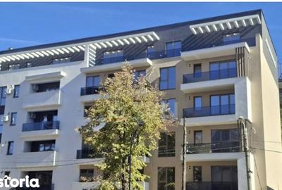 Apartament cu 3 camere în Băneasa