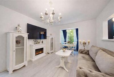 Apartament cu 3 camere semidecomandat, mobilat în Centrul Civic