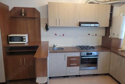 Apartament cu 2 camere decomandat în UTA - 5