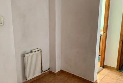 Vand ap. 2 camere, zona Lipovei - 3