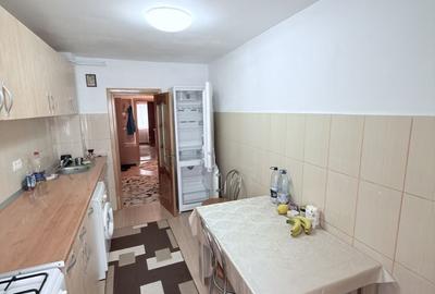Apartament cu 3 camere decomandat în Central - 10