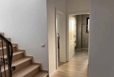 Casă cu 2 camere cu Teren 530 Mp în Fălticeni - 2